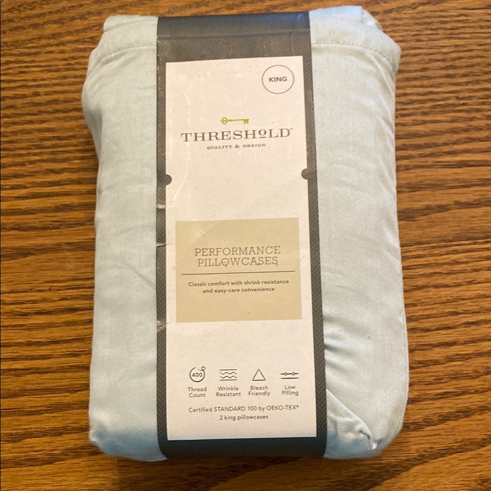 Threshold King-Size Light Blue Pillowcases